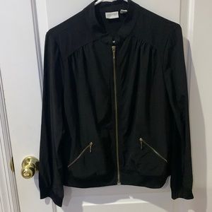 Chicos Zenergy black  bomber jacket size 8-10 Chicos S 1